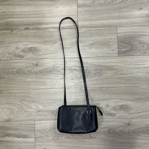 Marc Jacobs The Commuter Crossbody - Picture 3 of 14